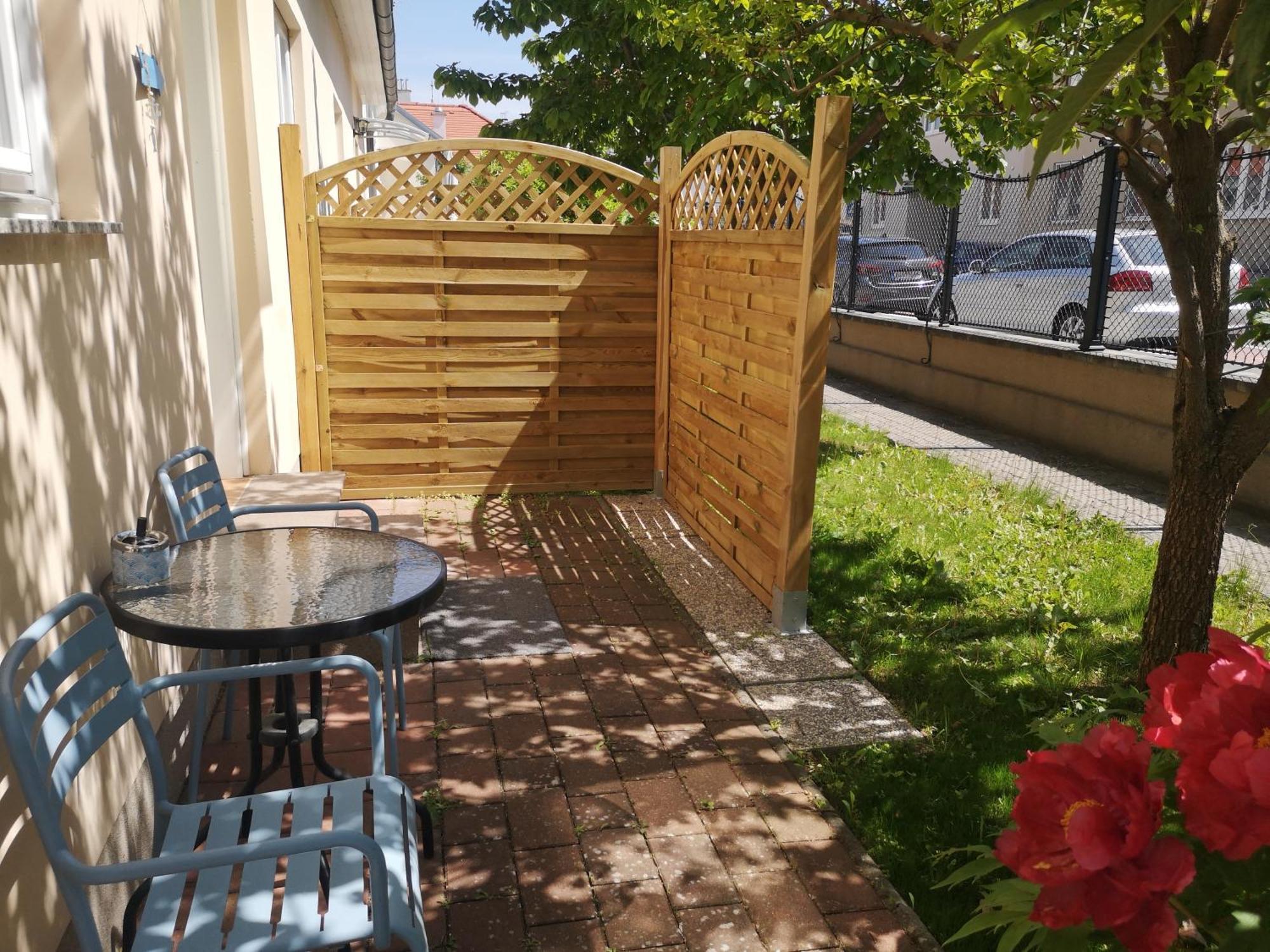Terrasse Wohnungen Mit Parking In Zentrum Баден Номер фото